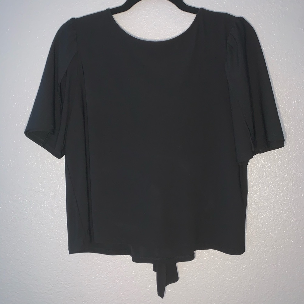 Brand New Black Kensie bow in back blouse- M